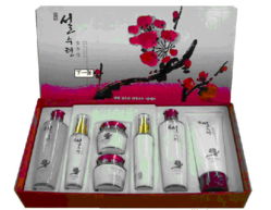 化妝品進口與清關(guān)代理 香港包稅代理的全面解析